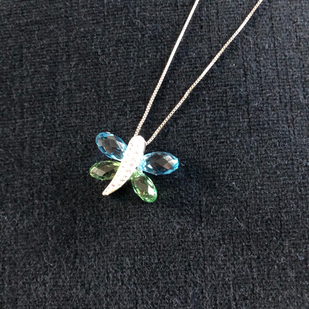 🌸3 for $25🌸 Luminesse butterfly necklace